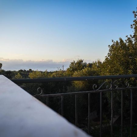 קלמאטה Amber Seaview Villa By The Olive Groves מראה חיצוני תמונה