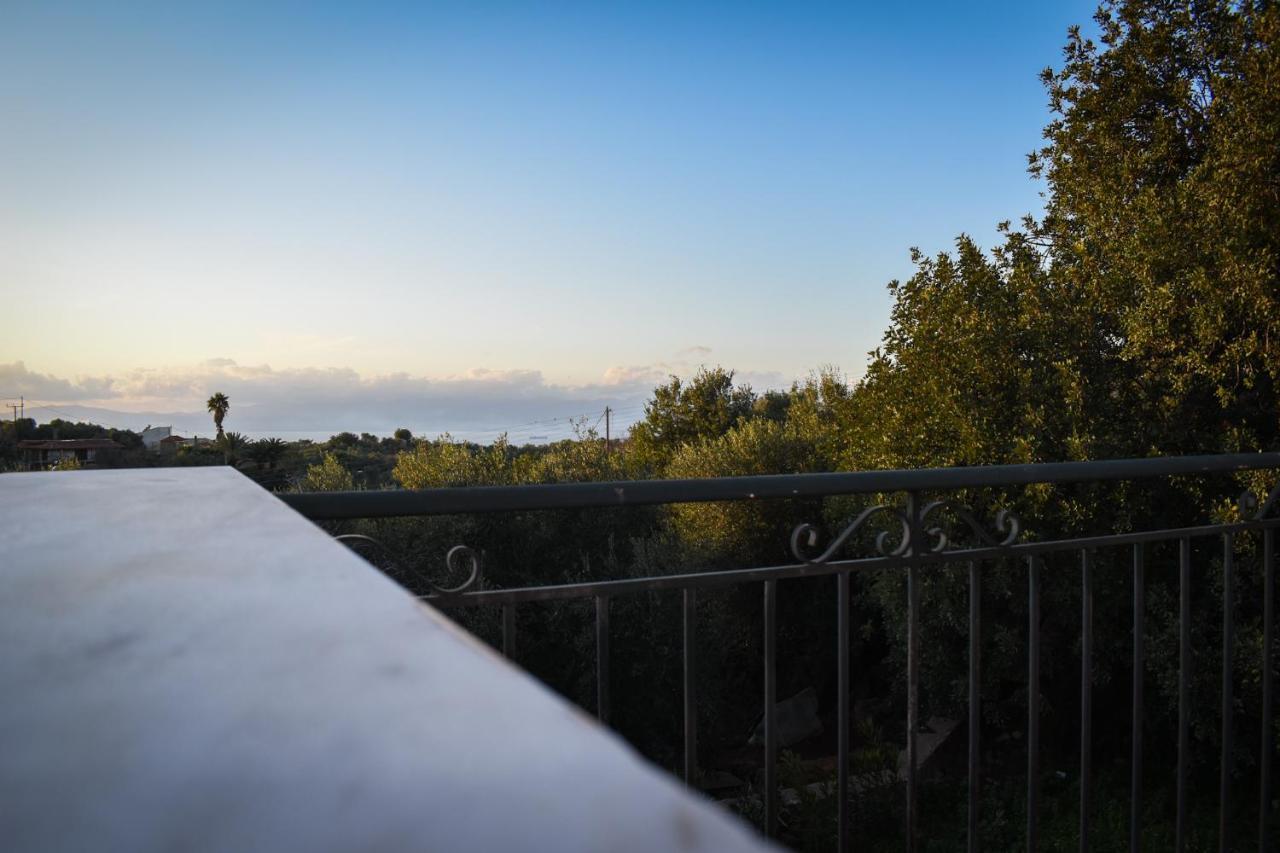 קלמאטה Amber Seaview Villa By The Olive Groves מראה חיצוני תמונה