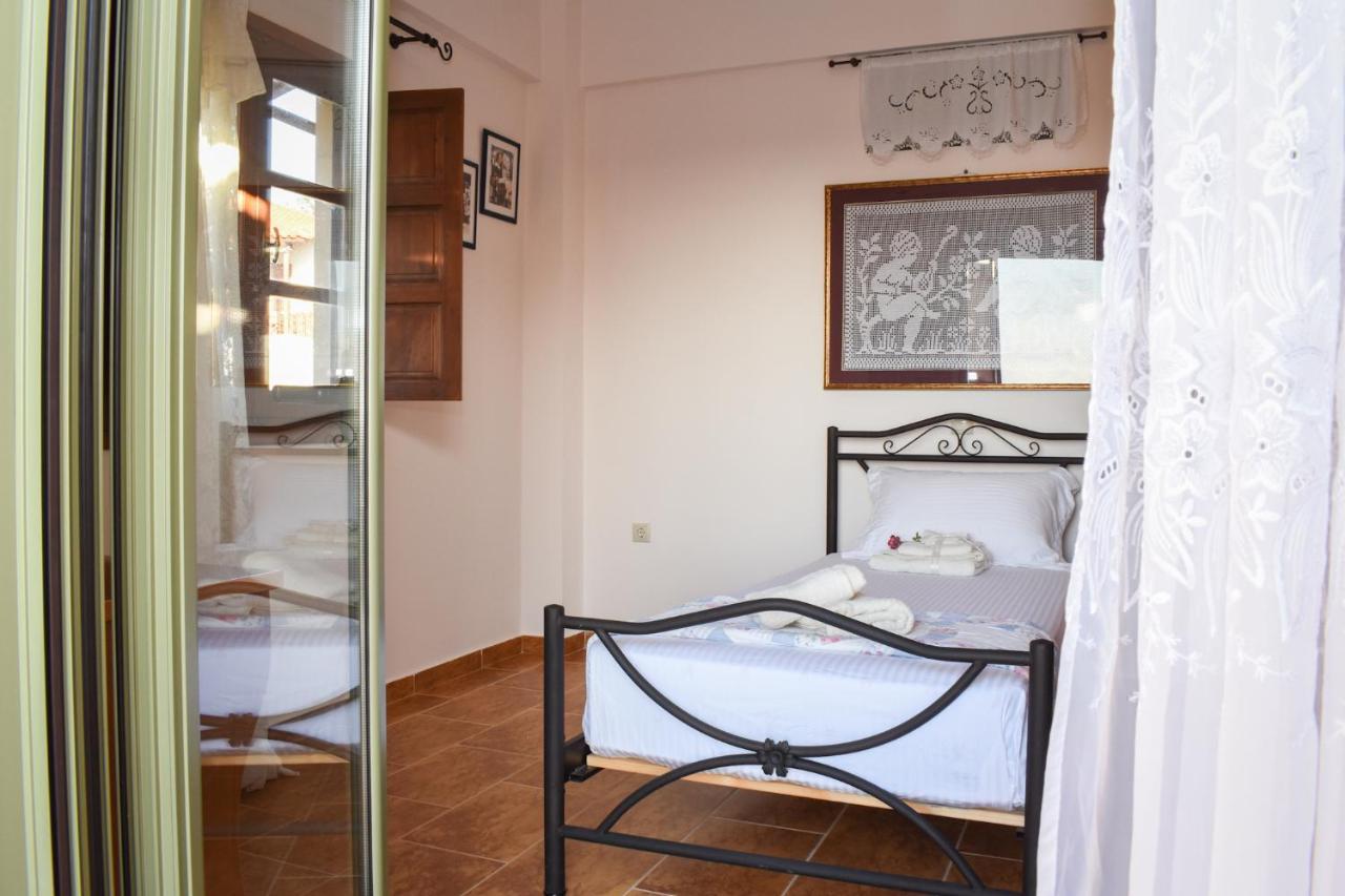 קלמאטה Amber Seaview Villa By The Olive Groves מראה חיצוני תמונה