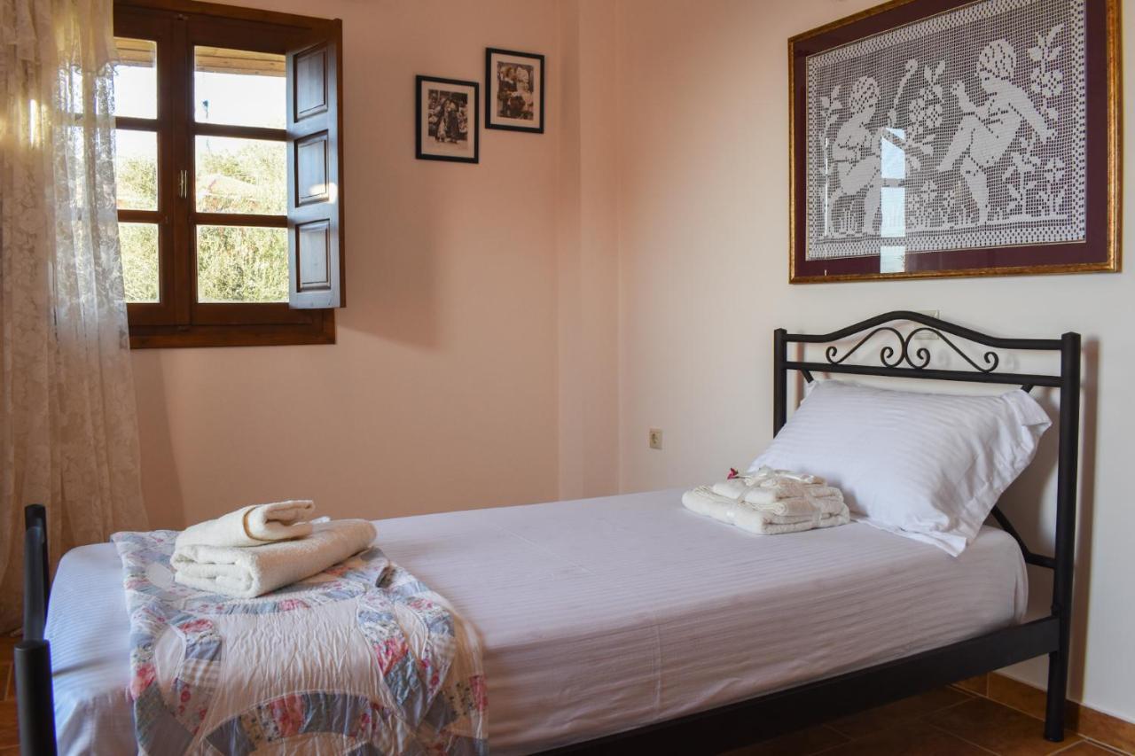 קלמאטה Amber Seaview Villa By The Olive Groves מראה חיצוני תמונה